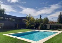 ¿Cómo es la casa de Mauricio Pinilla que será rematada?