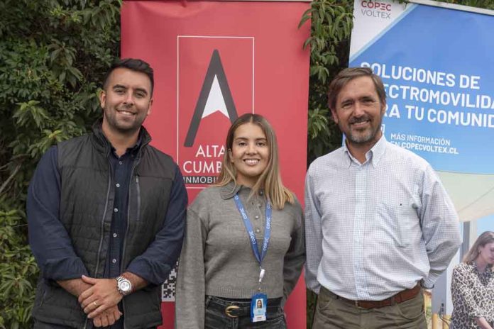 Copec Voltex e Inmobiliaria Altas Cumbres impulsan la electromovilidad en el sur del país Copec Voltex e Inmobiliaria Altas Cumbres impulsan la electromovilidad en el sur del país