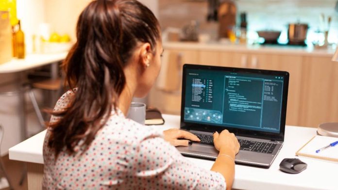 Más del 60% de las personas en el mundo ha experimentado al menos un riesgo en línea en el último año, según encuesta global de Microsoft