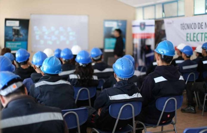 Drivin y Chile Dual: Una alianza que transforma la formación logística