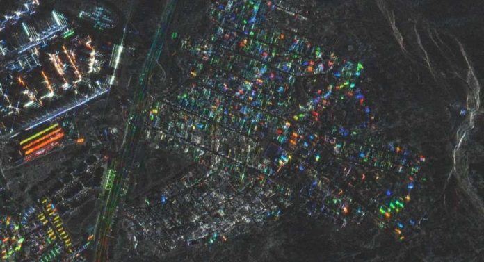 Satélites revelan el impacto de los incendios en Chile incluso bajo el humo