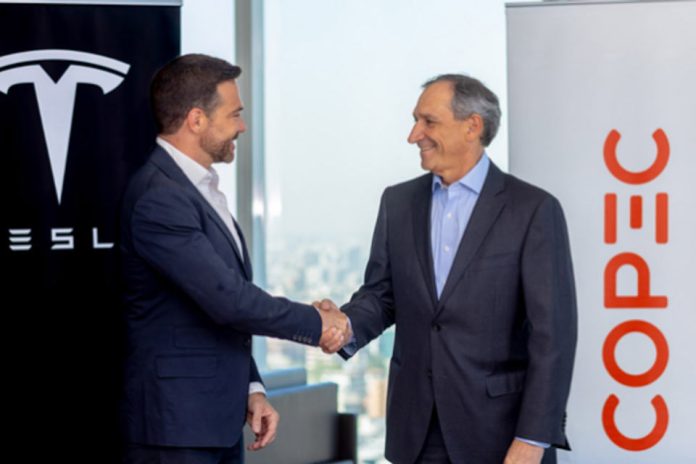 Tesla entrega una red de Supercargadores en Chile