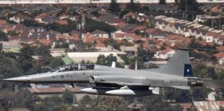 Aviones de combate F-5 Tigre III de la FACh efectuarán presentaciones aéreas en Fidae 2026
