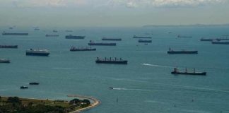 Conflicto Irán–EE.UU. Experto advierte efectos en bencinas y tipo de cambio en Chile