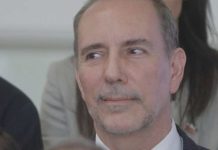 De Grange pide a ministro Muñoz no implementar Ley Uber: “Genera negativos impactos en pasajeros y conductores” De Grange pide a ministro Muñoz no implementar Ley Uber “Genera negativos impactos en pasajeros y conductores”
