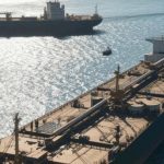 EE.UU. desbloquea millones de barriles de crudo ruso ante una inminente crisis energética