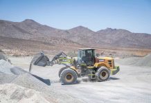 ENAMI pone a la venta más de 400 mil toneladas de minerales de oro en stock 