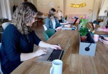 Encuesta revela principales obstáculos para el desarrollo de las mujeres en el mercado laboral