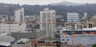 Permisos de edificación por vencer fueron prorrogados por un año más: medida impacta a más de 50 mil viviendas