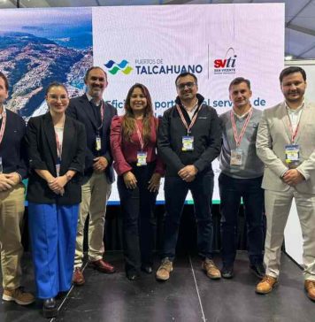 Puertos de Talcahuano y SVTI analizaron cadena logística del salmón en Aquasur 2026
