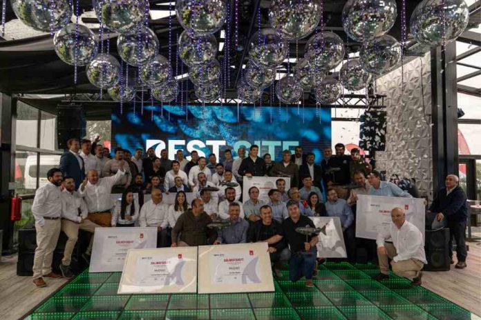 SALMOFOOD premia centros de cultivo líderes  en eficiencia y productividad en Best Sites 2025