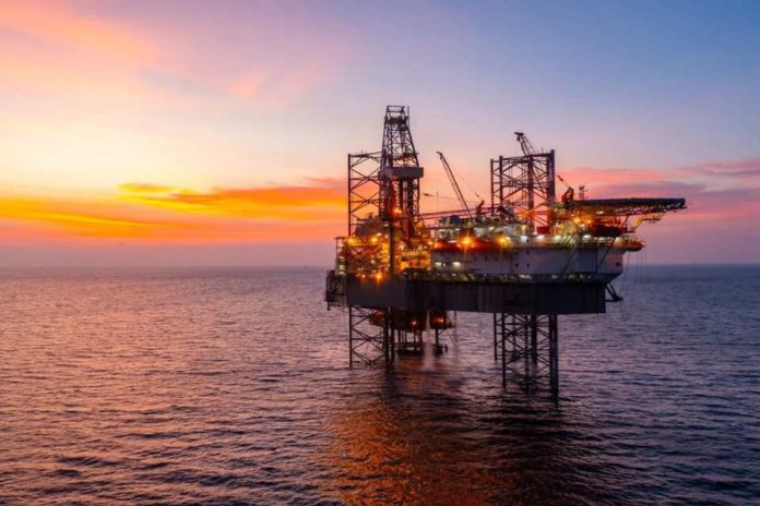 Temor a shock de oferta de petróleo revive fantasma de la estanflación La guerra en Medio Oriente dispara el precio del petroleo y revive el fantasma de una estanflación