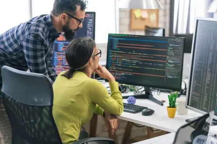 Empleo TI en Chile muestra señales de repunte: expectativa de contratación llega a 23%