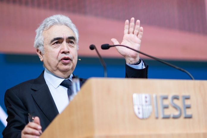 67f51832892b3fedd40bb1ff La Agencia Internacional de la Energía afirma que estamos ante una crisis energética peor que las de 1973, 1979 y 2022 juntas