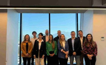 Buk lanza Consejo de IA en el Trabajo junto a líderes del sector público y privado