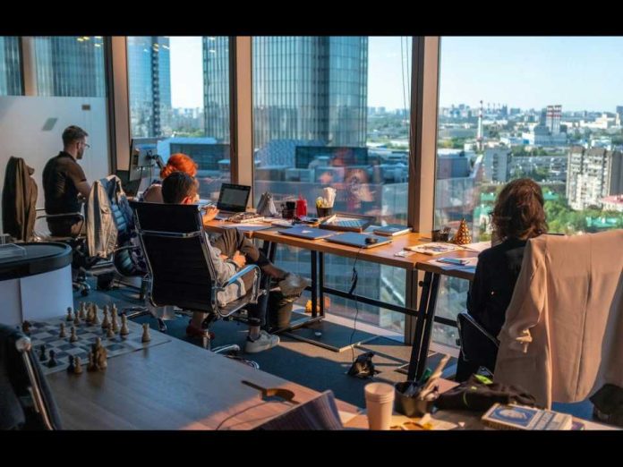 Colaboración y mejoras en la comunicación impulsan el retorno al trabajo presencial Colaboración y mejoras en la comunicación impulsan el retorno al trabajo presencial