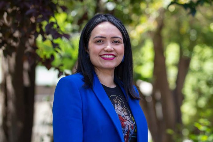 ¿Cómo funciona el “algoritmo” de las redes sociales y por qué puede causar adicción?