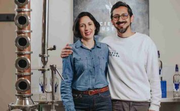 Emprendedora valdiviana impulsa destilería premiada y abre oportunidades globales