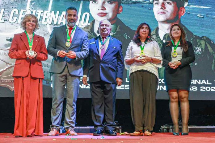 Encuentro internacional en Iquique fortalece el liderazgo vecinal con autoridades y Carabineros