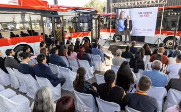 Entidades públicas y privadas potencian más mujeres conductoras en el transporte público Entidades públicas y privadas potencian más mujeres conductoras en el transporte público