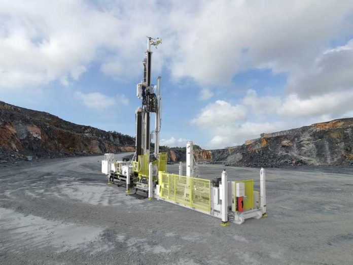 Exploración minera suma perforadora de superficie con sistema automatizado