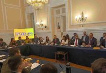 Fintech de adquirencia expone ante diputados la necesidad de democratizar los pagos electrónicos en Chile