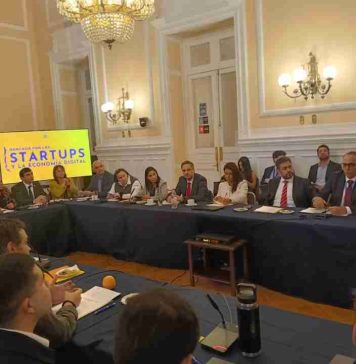 Fintech de adquirencia expone ante diputados la necesidad de democratizar los pagos electrónicos en Chile