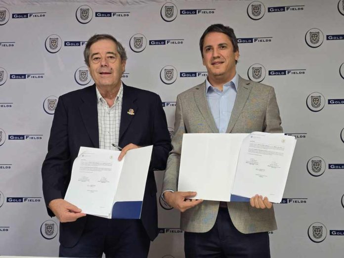 Gold Fields y CORPROA firman convenio para impulsar el desarrollo en la Región de Atacama