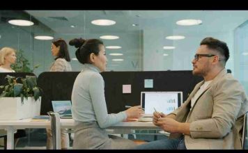 IA en el curriculum: 5 de cada 10 trabajadores la usa, pero casi el 30% dudan sobre su efectividad