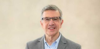 Joaquín Lavín, fundador de la Universidad del Desarrollo y director del Instituto de Emprendimiento de la Facultad de Economía y Negocios