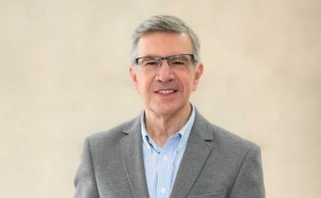 Joaquín Lavín, fundador de la Universidad del Desarrollo y director del Instituto de Emprendimiento de la Facultad de Economía y Negocios