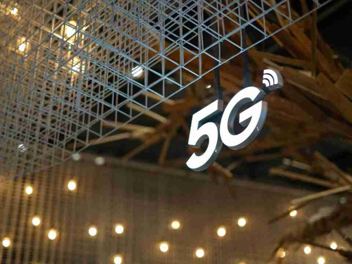 Masificación del 5G en Chile eleva la demanda por fibra óptica y redes de alta capacidad