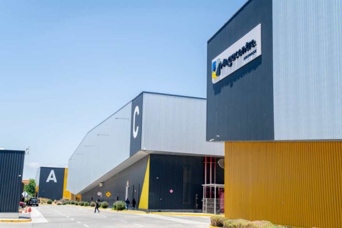 Megacentro concreta exitosa colocación de bono en el mercado de capitales local