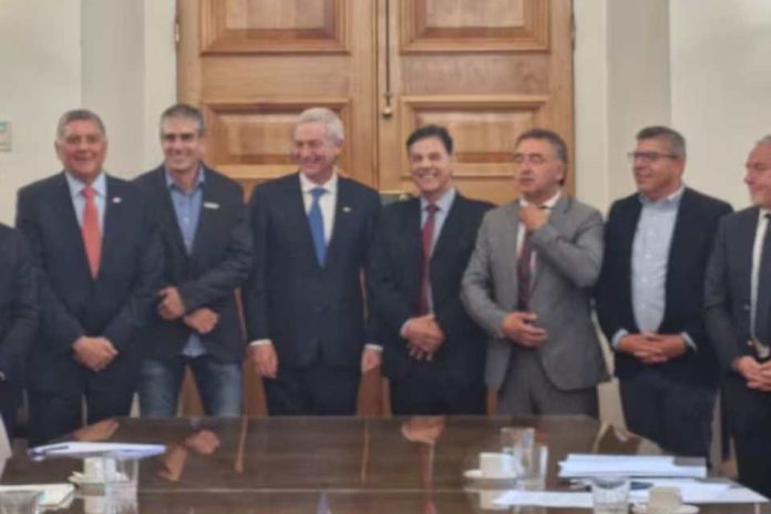 Municipios presentan propuestas para combatir crisis económica y de seguridad