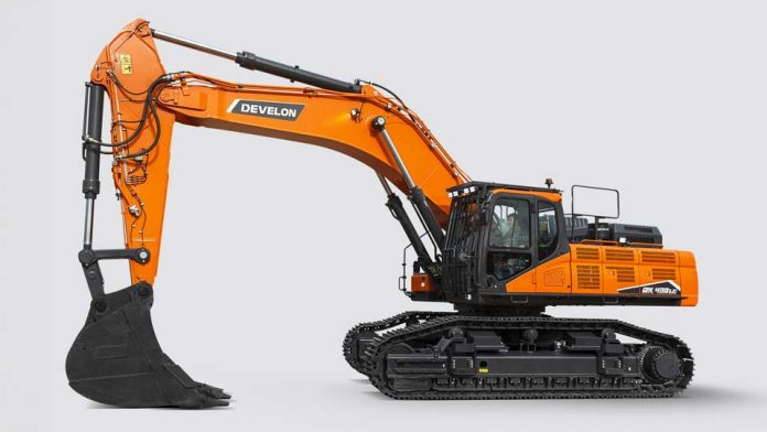 Nueva maquinaria de alto tonelaje refuerza capacidades para proyectos mineros y de construcción en Chile