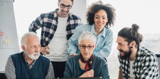 El 95% de los trabajadores en Chile destaca la diversidad generacional como clave para la productividad