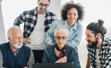 El 95% de los trabajadores en Chile destaca la diversidad generacional como clave para la productividad