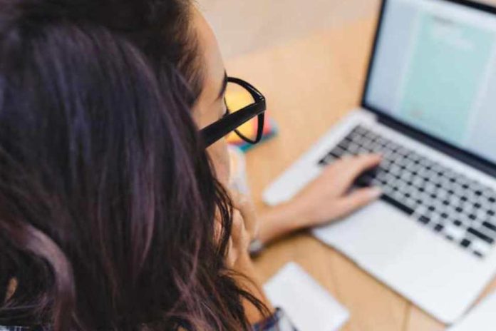 SEORA Plataforma permite identificar el posicionamiento de las marcas en buscadores de IA