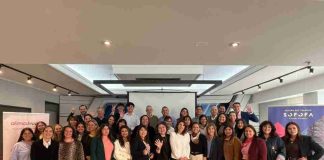 Se profundiza brecha de confianza entre quienes tienen personas a cargo y las que no lo tienen