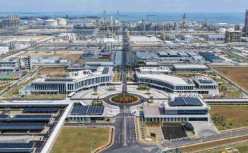Transformación Industrial: Inauguran en China la primera planta petroquímica impulsada 100% por energía renovable