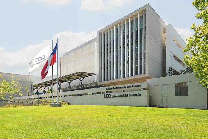 Universidad Del Desarrollo UDD