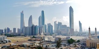 Kuwait mejora la seguridad hídrica con seis grandes embalses subterráneos en Al Na’eem. Kuwait mejora la seguridad hídrica con seis grandes embalses subterráneos en Al Na'eem.