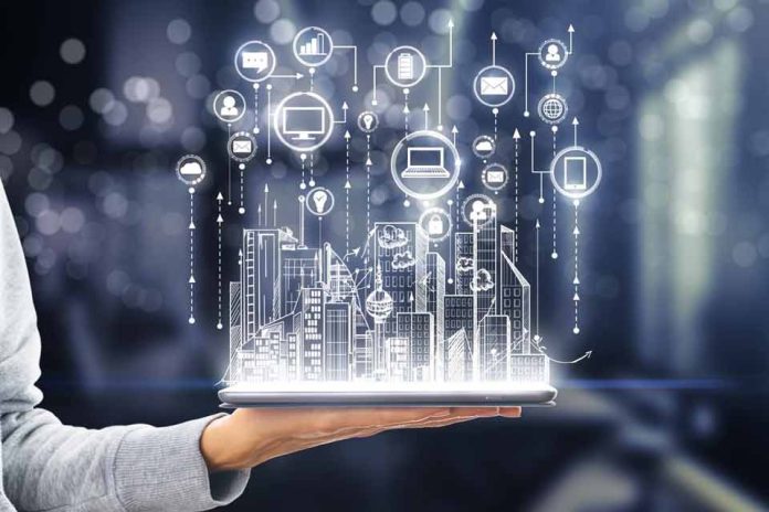 76% DE LOS CHILENOS YA USA INTELIGENCIA ARTIFICIAL Y UN 40% LA UTILIZA PARA APRENDER O ESTUDIAR
