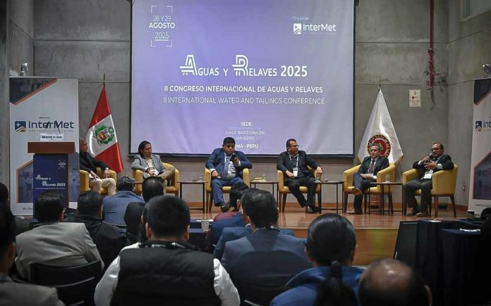 Aguas y Relaves 2026: Experto internacional dictará curso clave sobre diseño, gobernanza y gestión de riesgos en relaves