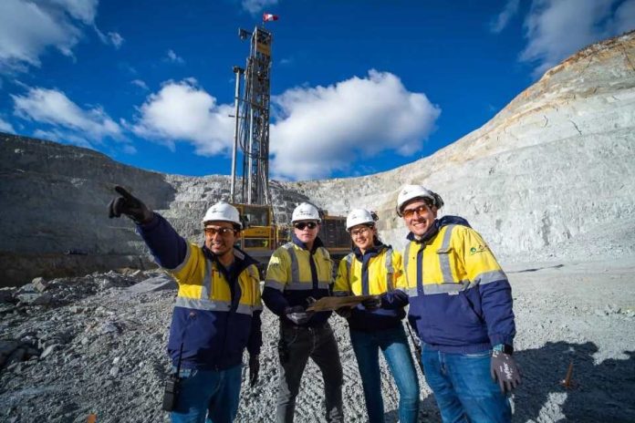 Gold Fields e INDIMIN presentan en Expo Cobre Perú experiencia de gestión operacional en Cerro Corona