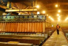 La escasez de ácido sulfúrico preocupa a la industria del cobre