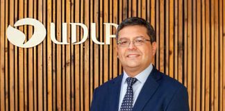 Dr. Lorenzo Reyes Bozo Decano Facultad de Ingeniería y Negocios Universidad de Las Américas