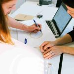 Nuevos llamados Corfo buscan potenciar emprendimientos innovadores liderados por mujeres