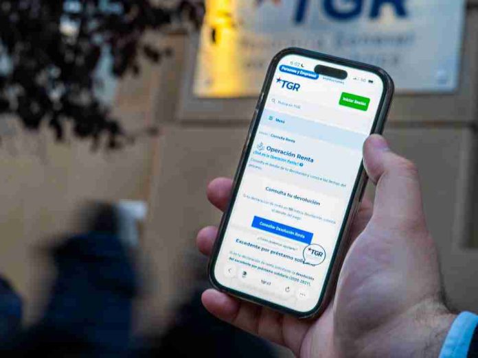 TGR devuelve excedentes por más de $ 2,5 billones en tercera fase de Operación Renta