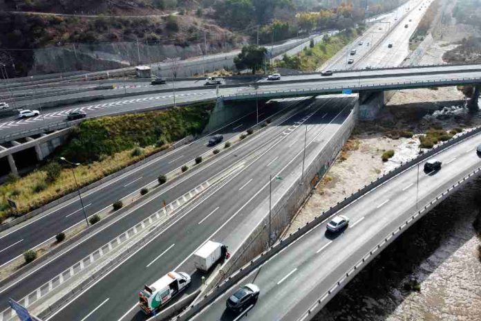 Estudio detecta impacto en movilidad tras alza de combustibles: caída promedia 5% a nivel nacional y Copiapó lidera con 10%